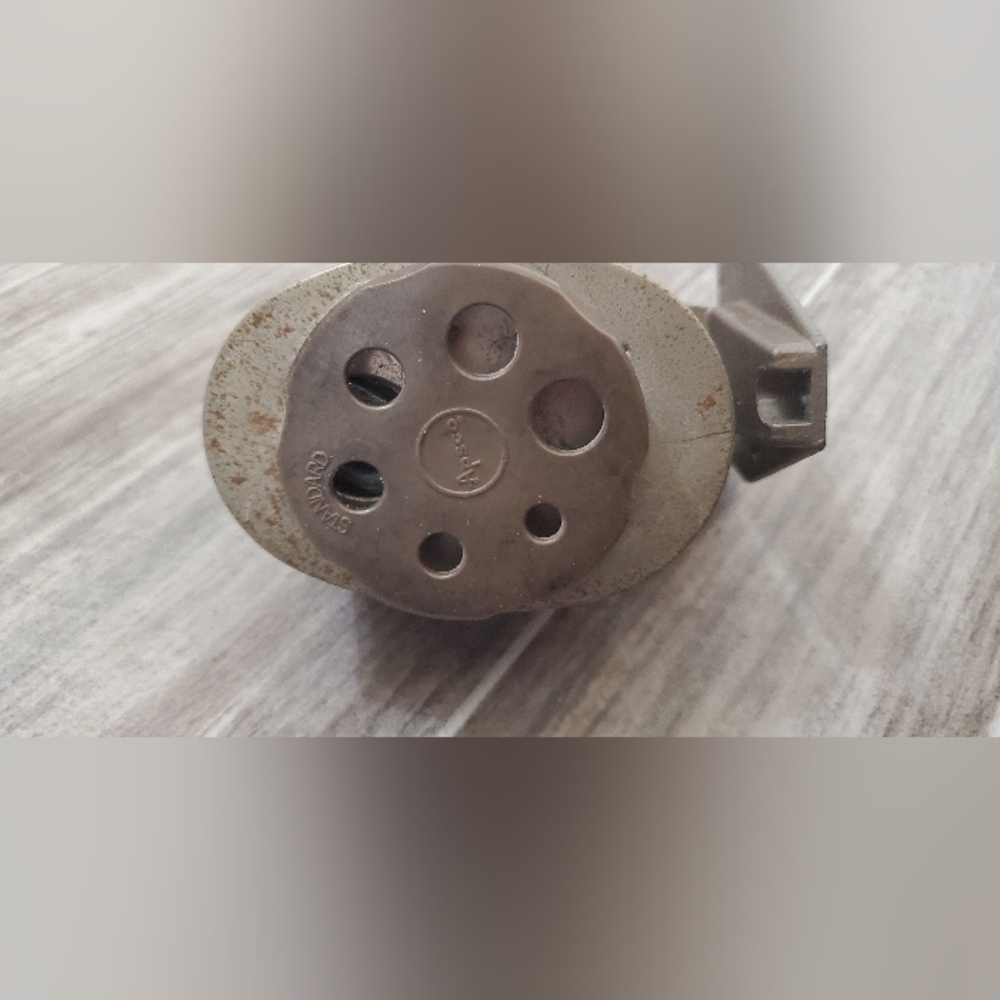 Vintage Sears Pencil Sharpener, 8 hole with price tag Desk Or Wall Mount. - Picture 4 of 4